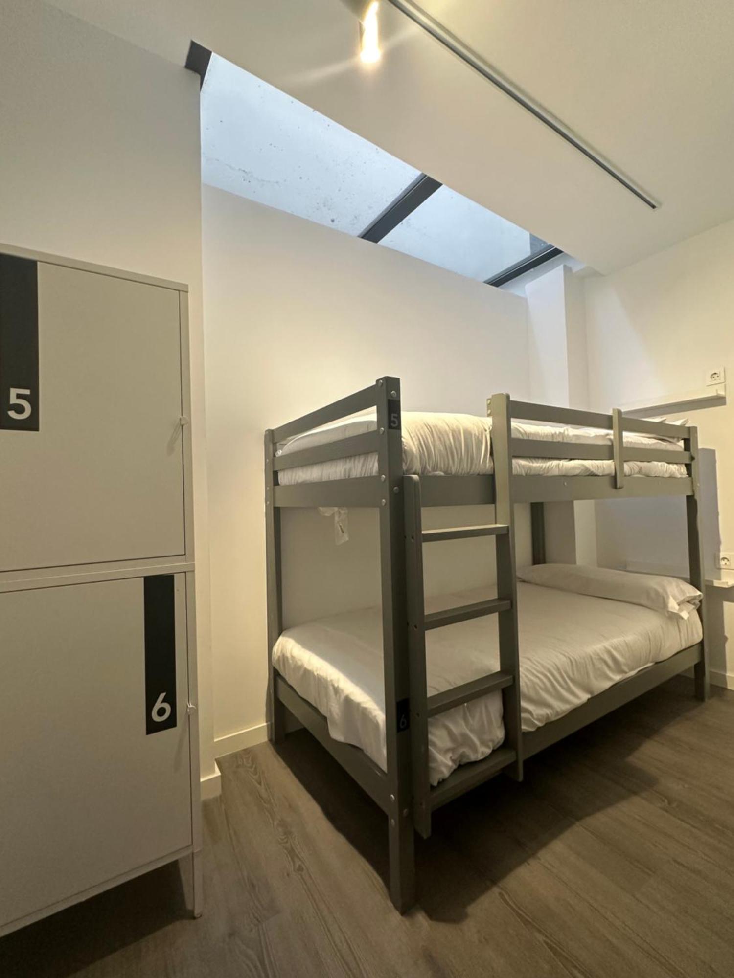 Hostel Alicante Luaran gambar