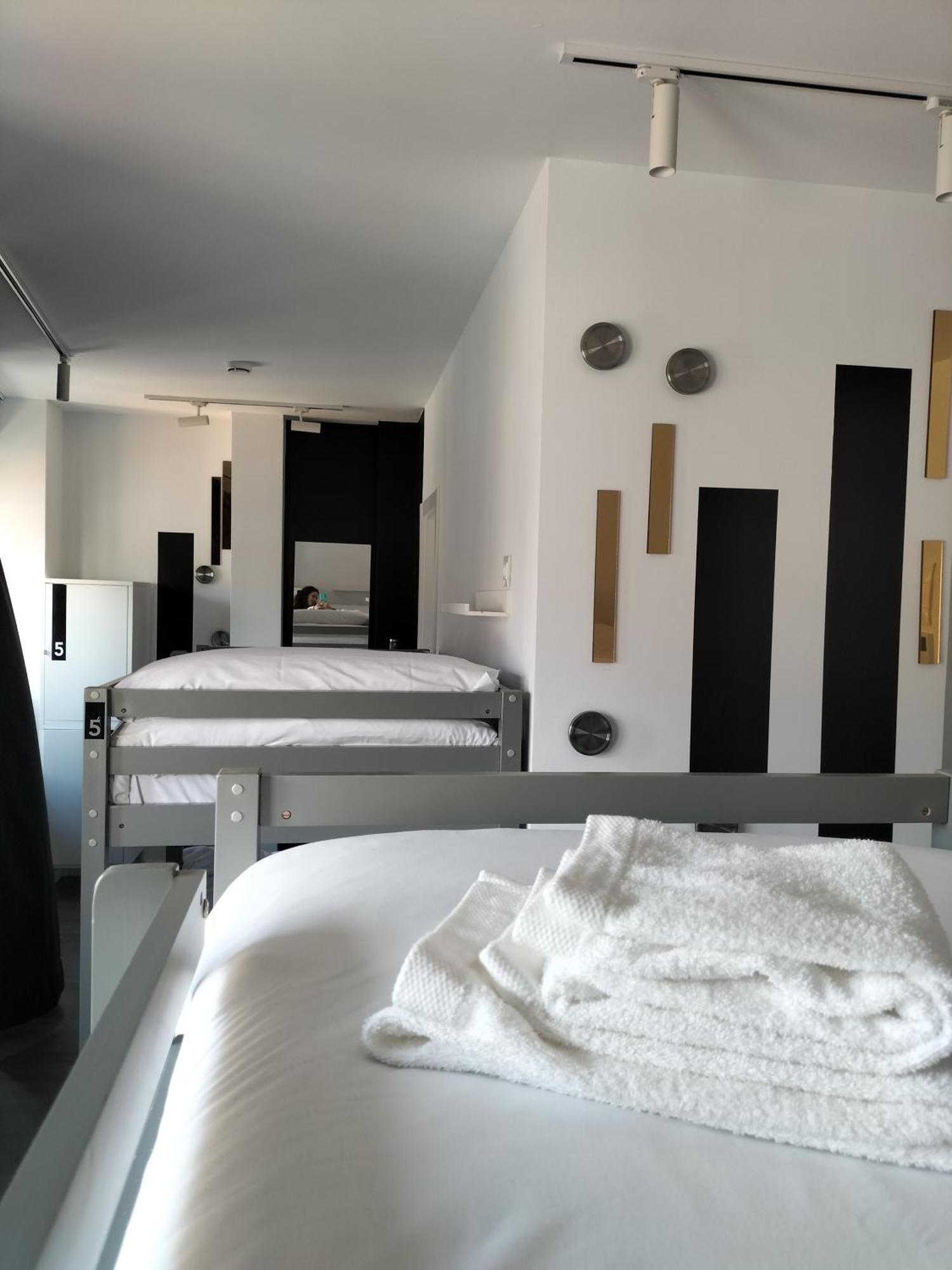 Hostel Alicante Luaran gambar
