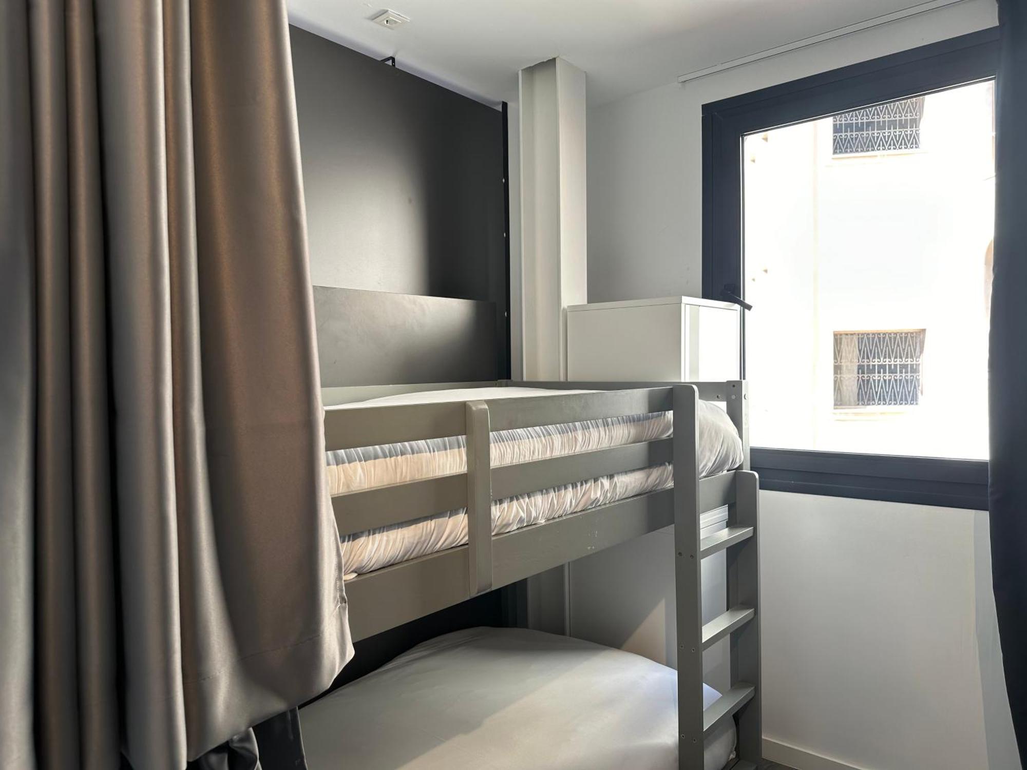 Hostel Alicante Luaran gambar